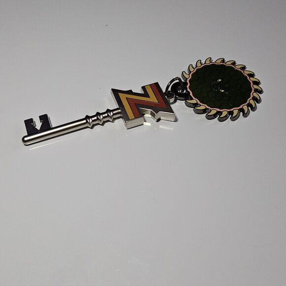 Accio! Magic Delivered Village Harry Potter Hogsmeade Zonko's Joke Shop Key - Picture 7 of 10